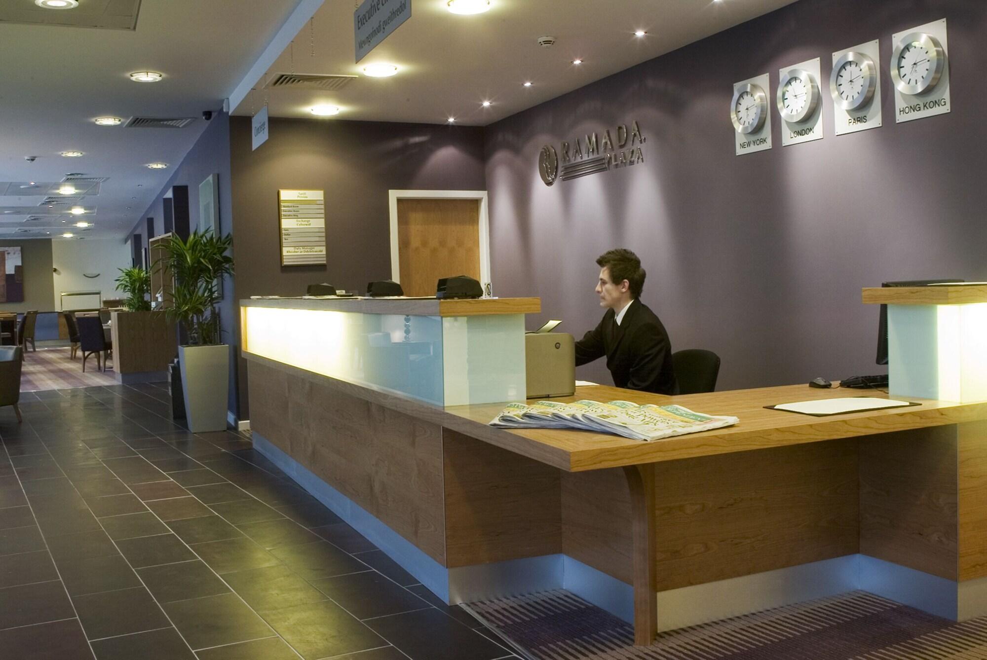 Vista Lobby Ramada Plaza by WyndhamWrexham