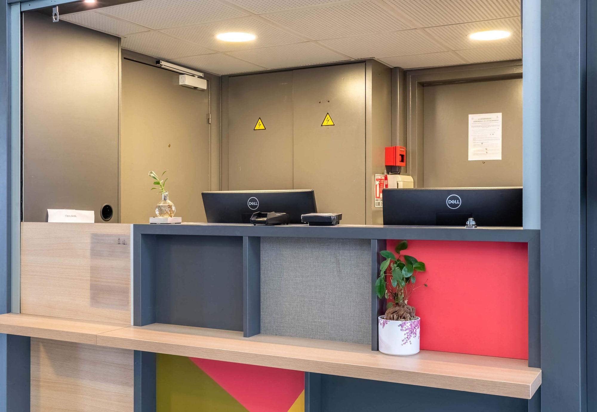 Vista Lobby B&B HOTEL Le Havre (1)