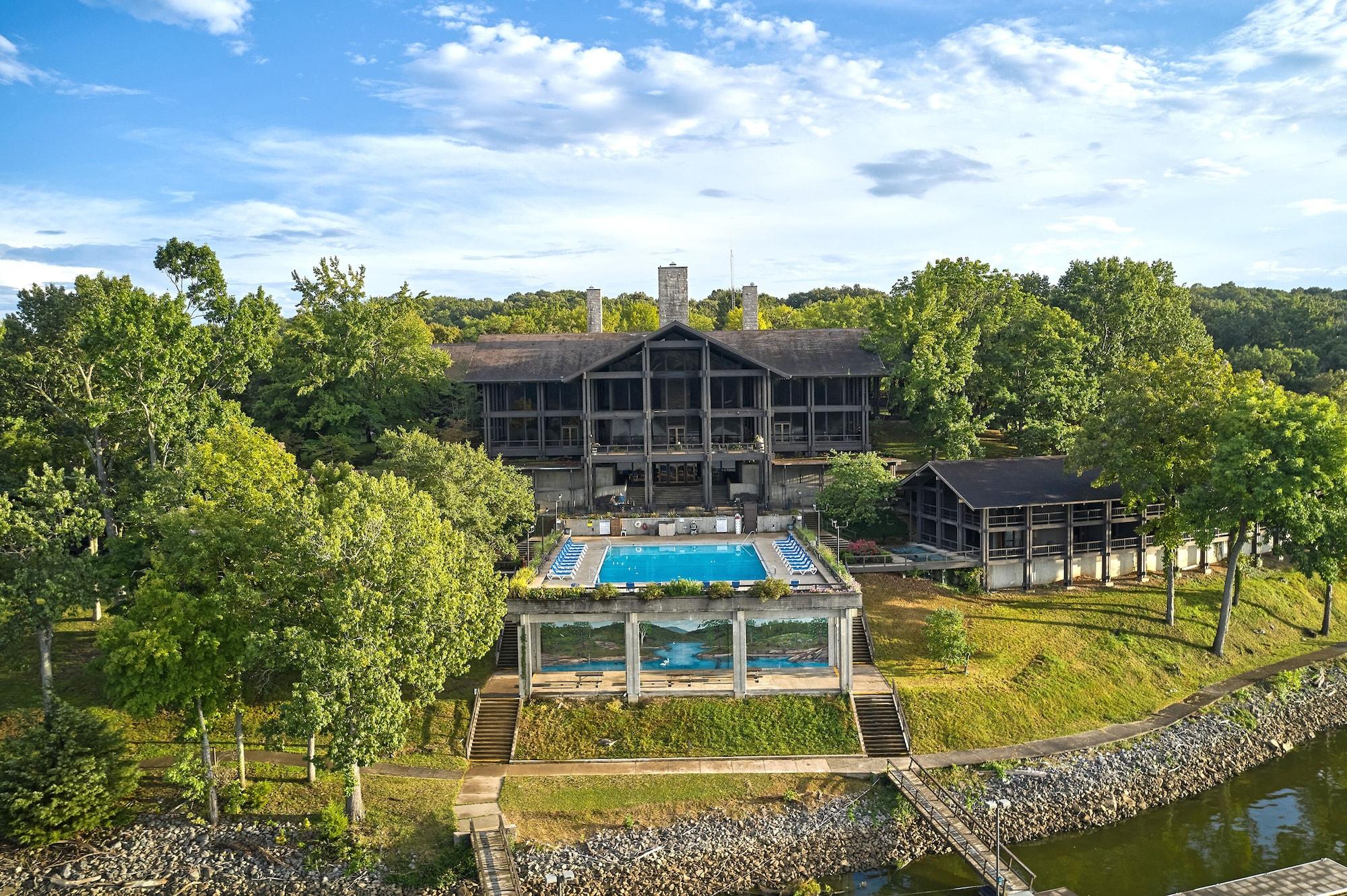 Vista Exterior Lake Barkley State Resort