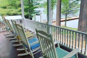 Alojamiento - The Woods Inn