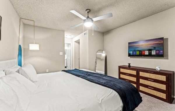 Solara Apartments Spacious 2BR Apartment Sleeps 6 Pet-Friendly - Hoteles en Southwest Orlando