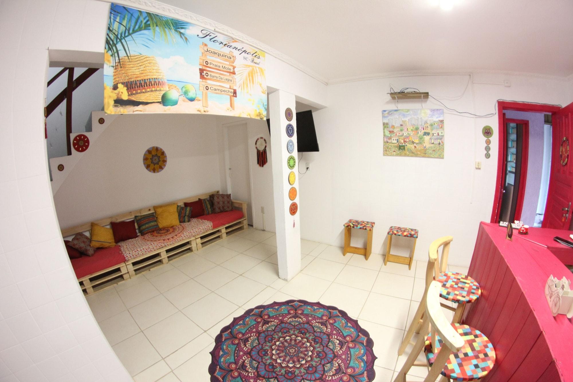 Vista Lobby Inefável Hostel Floripa