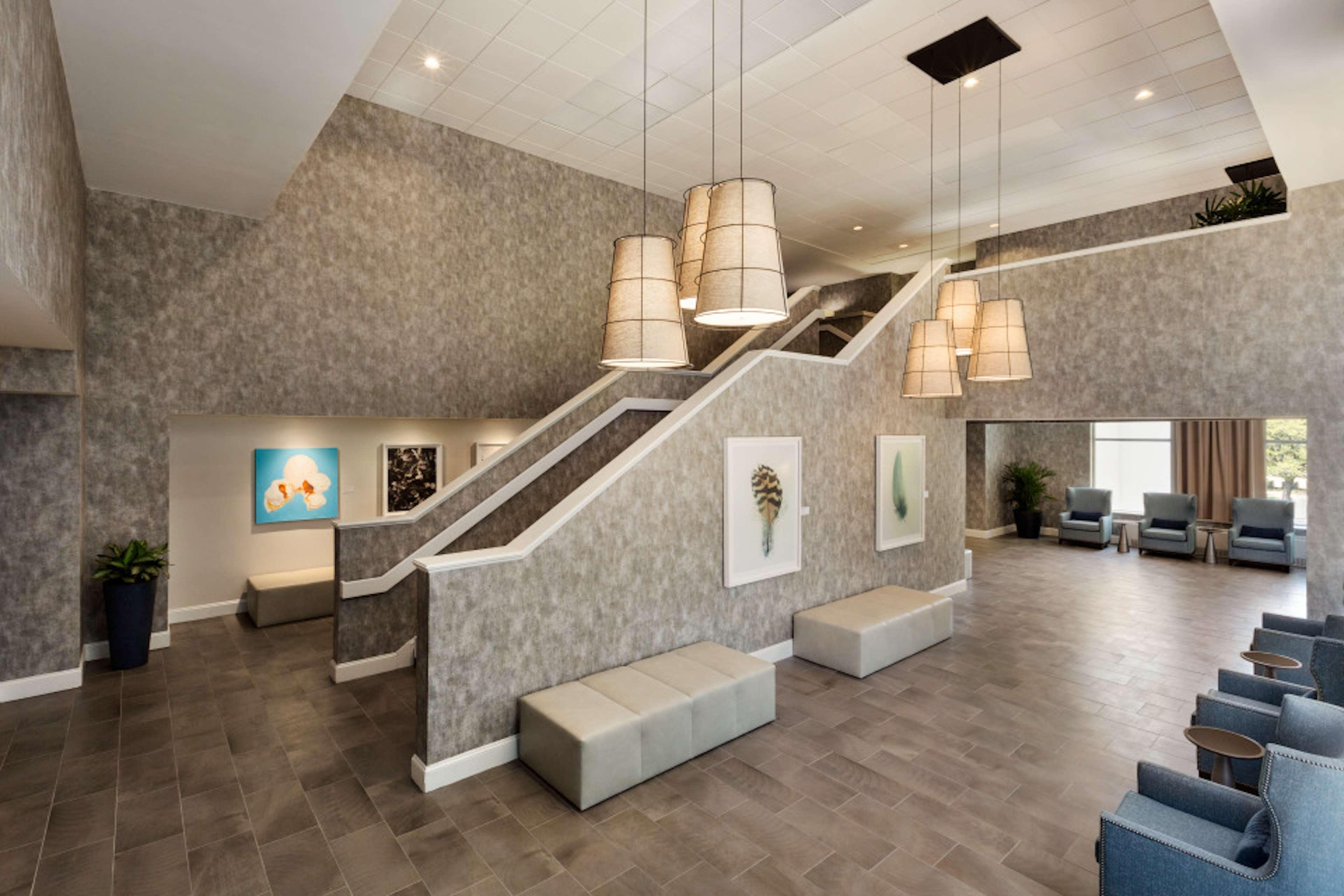 Vista Lobby Hotel Ballast Wilmington, Tapestry Collection by Hilton