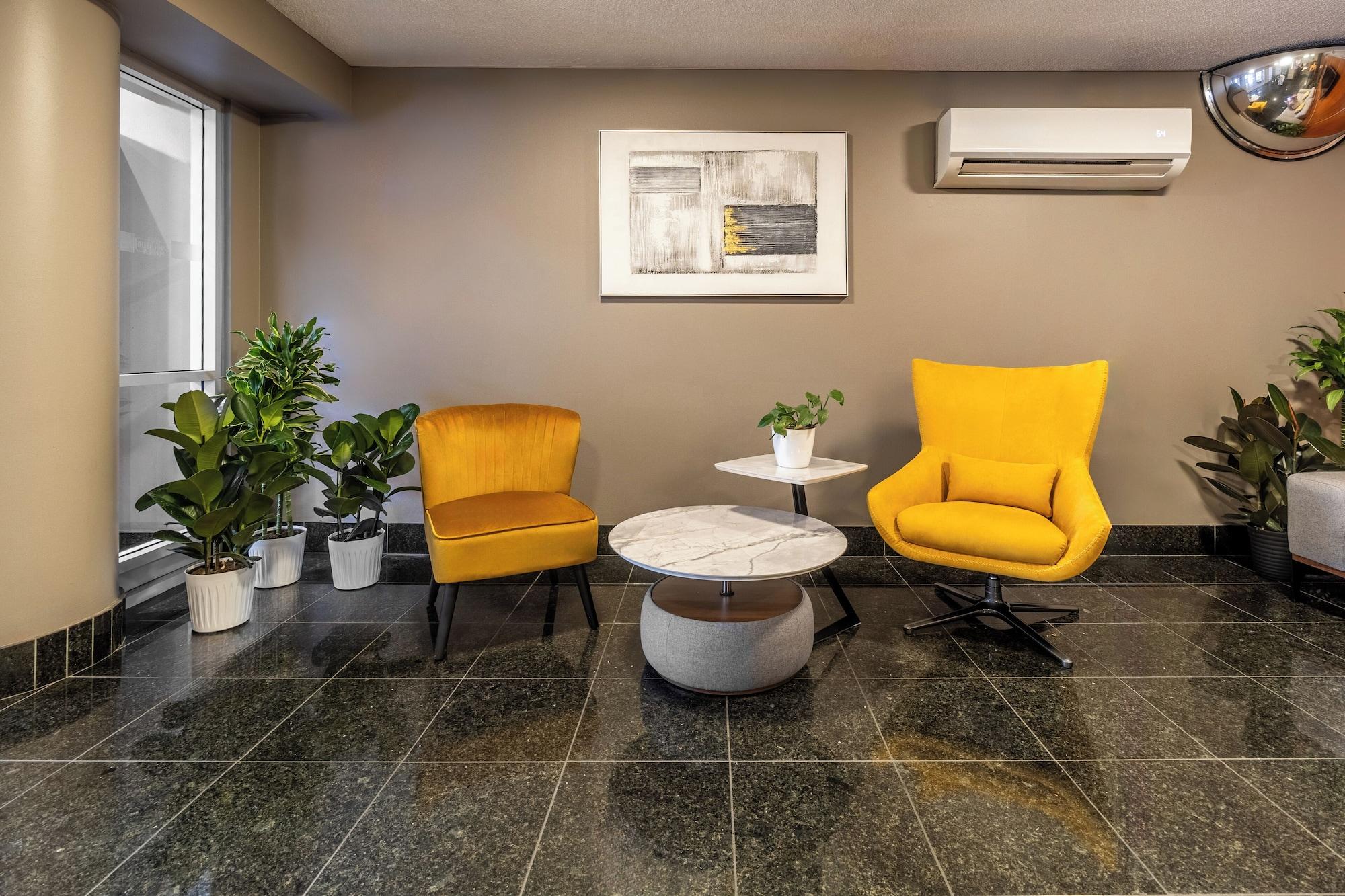 Vista Lobby Hotel Saint-Laurent Montreal