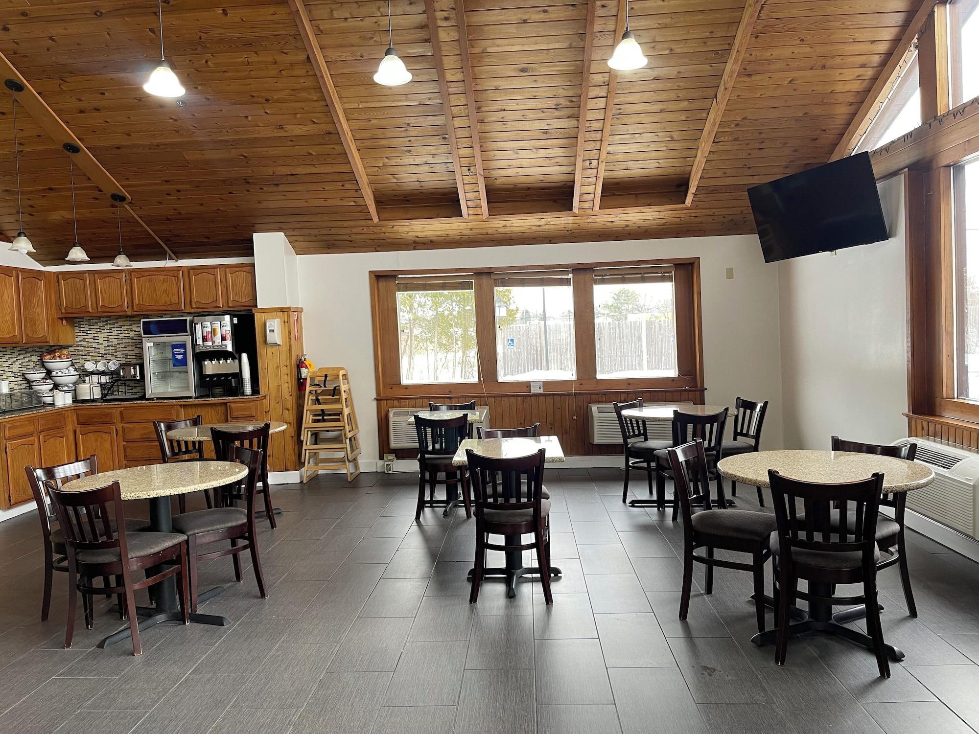 Restaurant Comfort Inn & Suites Syracuse-Carrier Circle