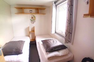 Alojamiento - 30. 3-bedroom mobile home (air-conditioning)
