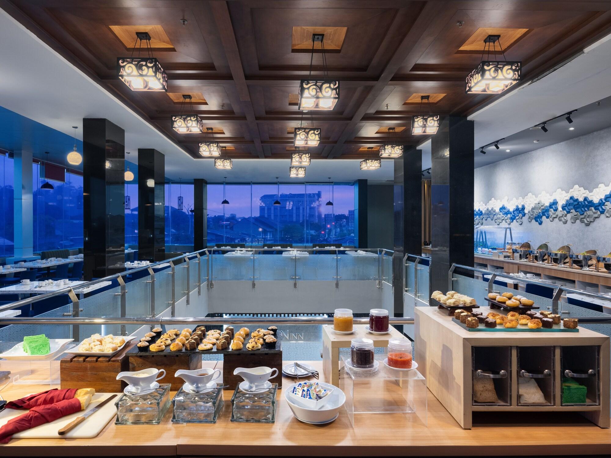 Restaurant Aston Inn Cilacap