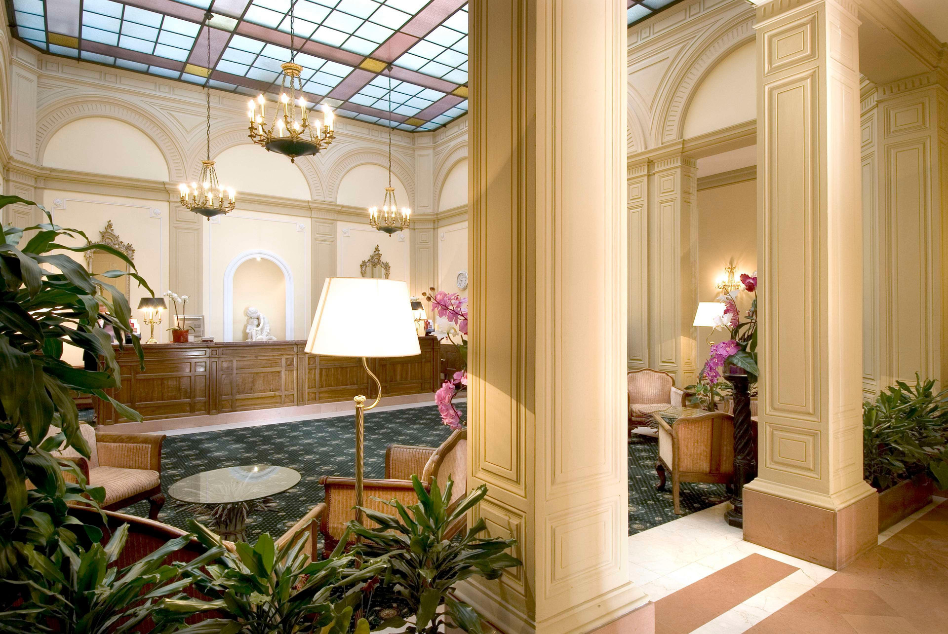 Vista Lobby Sina Brufani