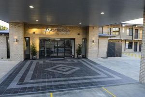 Alojamiento - Aastro Dish Motor Inn