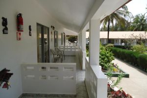 Alojamiento - Holiday Beach Resort