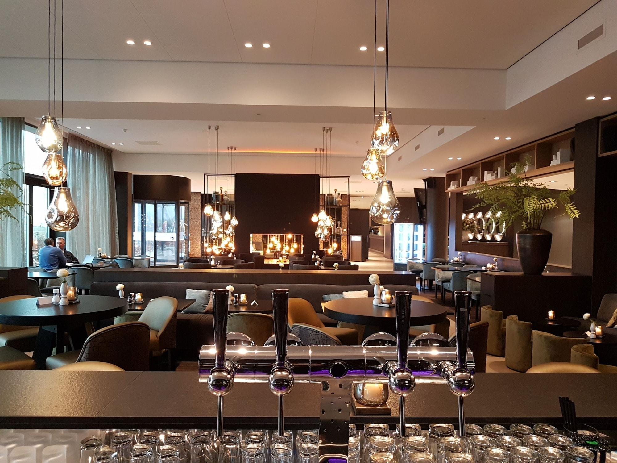 Bar/Salón Van der Valk Hotel Groningen-Hoogkerk