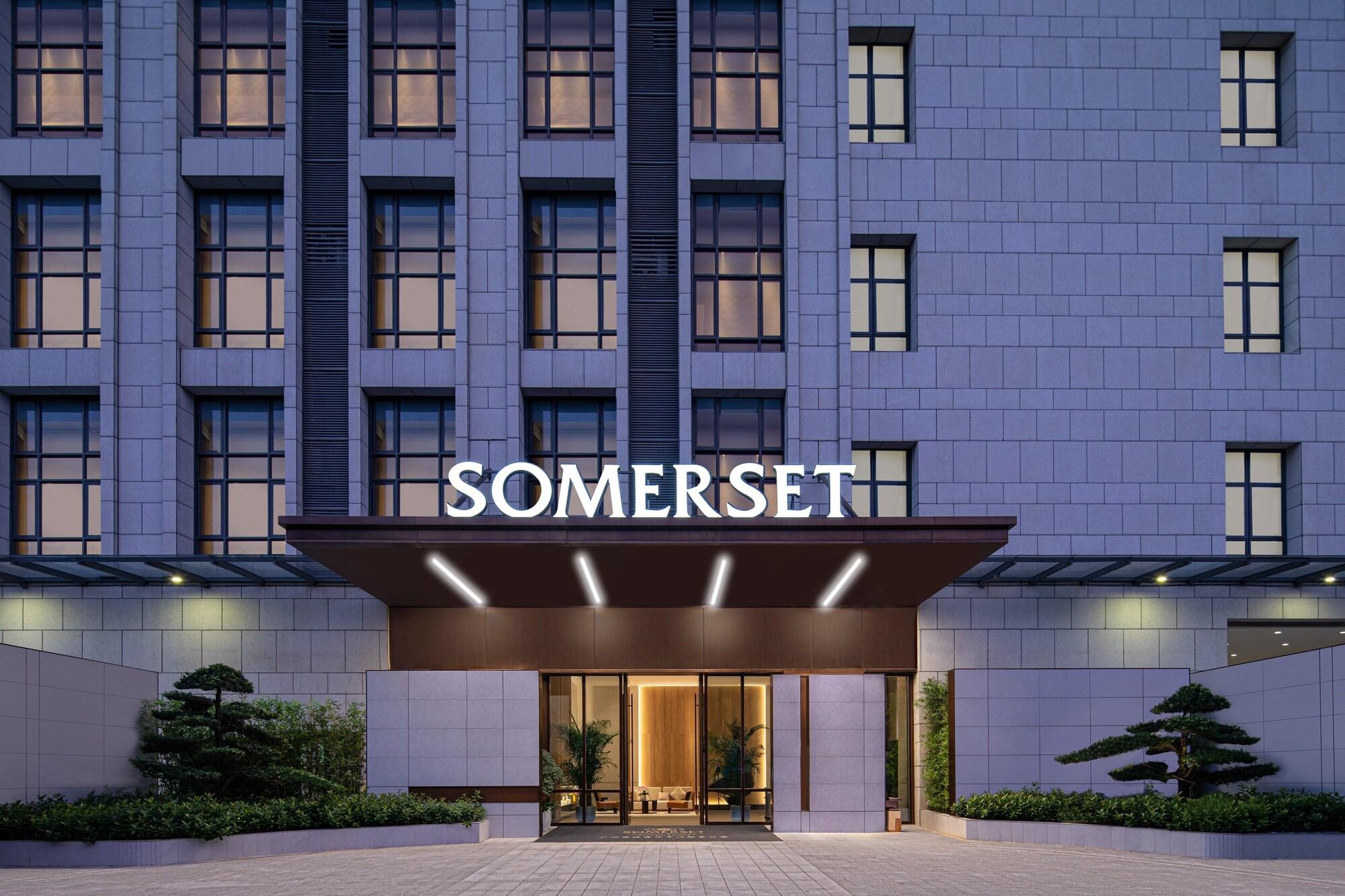 Vista Exterior Somerset Haizhu Centre Guangzhou - Free shuttle bus to and from the exhibition hall during the Canton Fair
