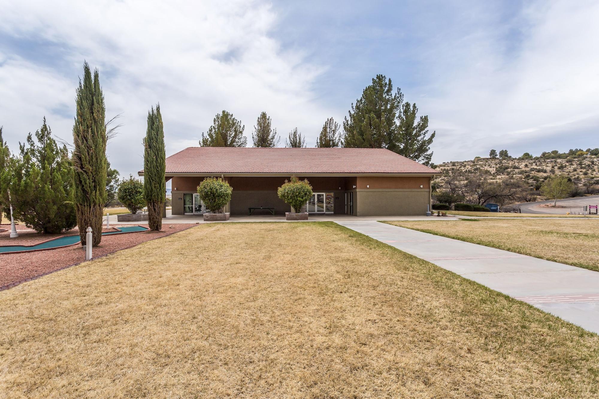 Vista Exterior Verde Valley RV & Camping Resort, a Thousand Trails Property