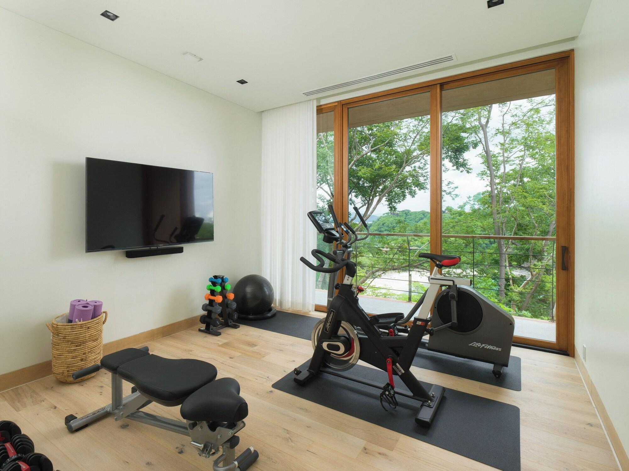 Gimnasio Four Seasons Resort Peninsula Papagayo, Costa Rica