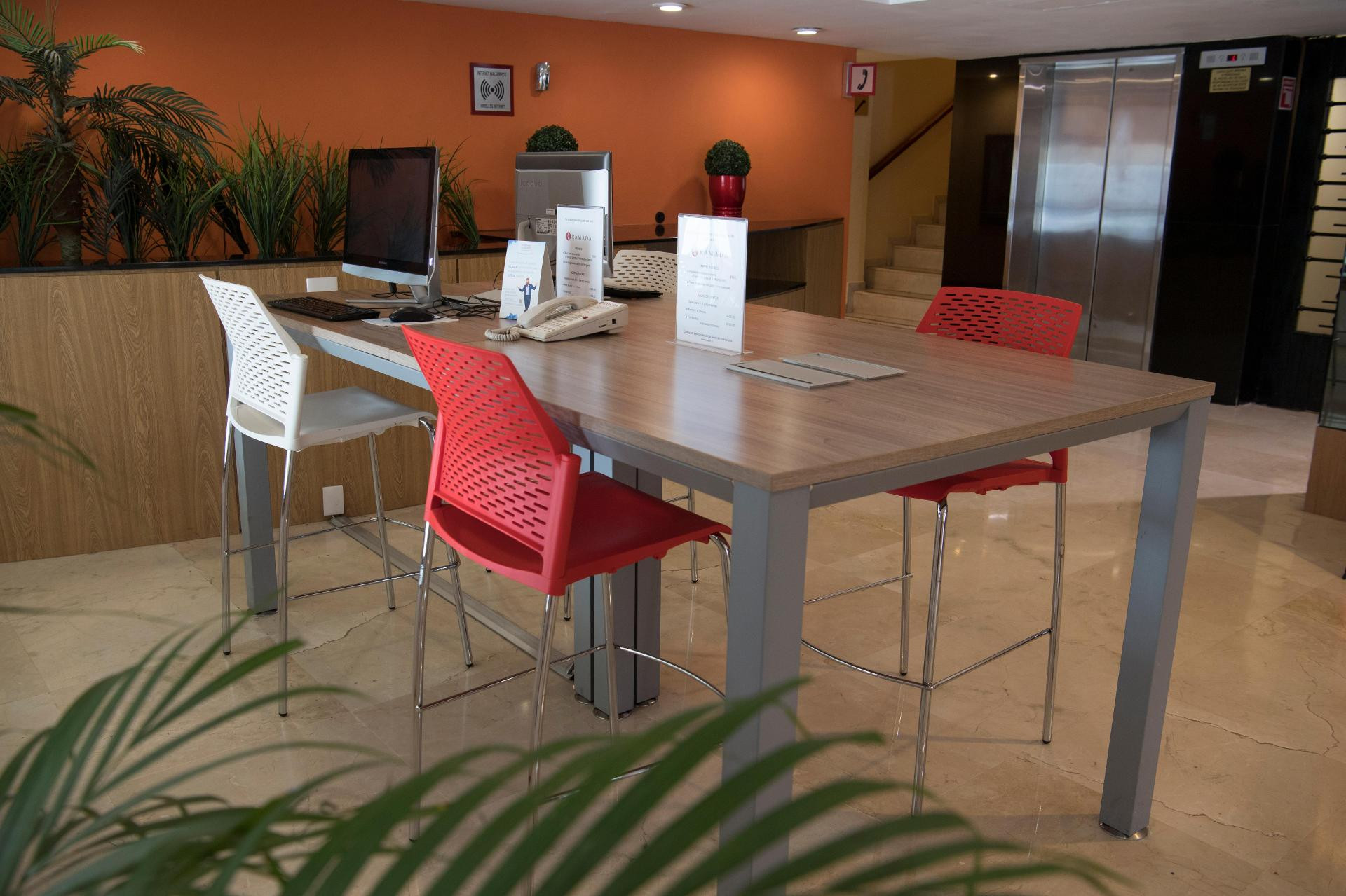 Vista Lobby Ramada by Wyndham Hola Culiacan