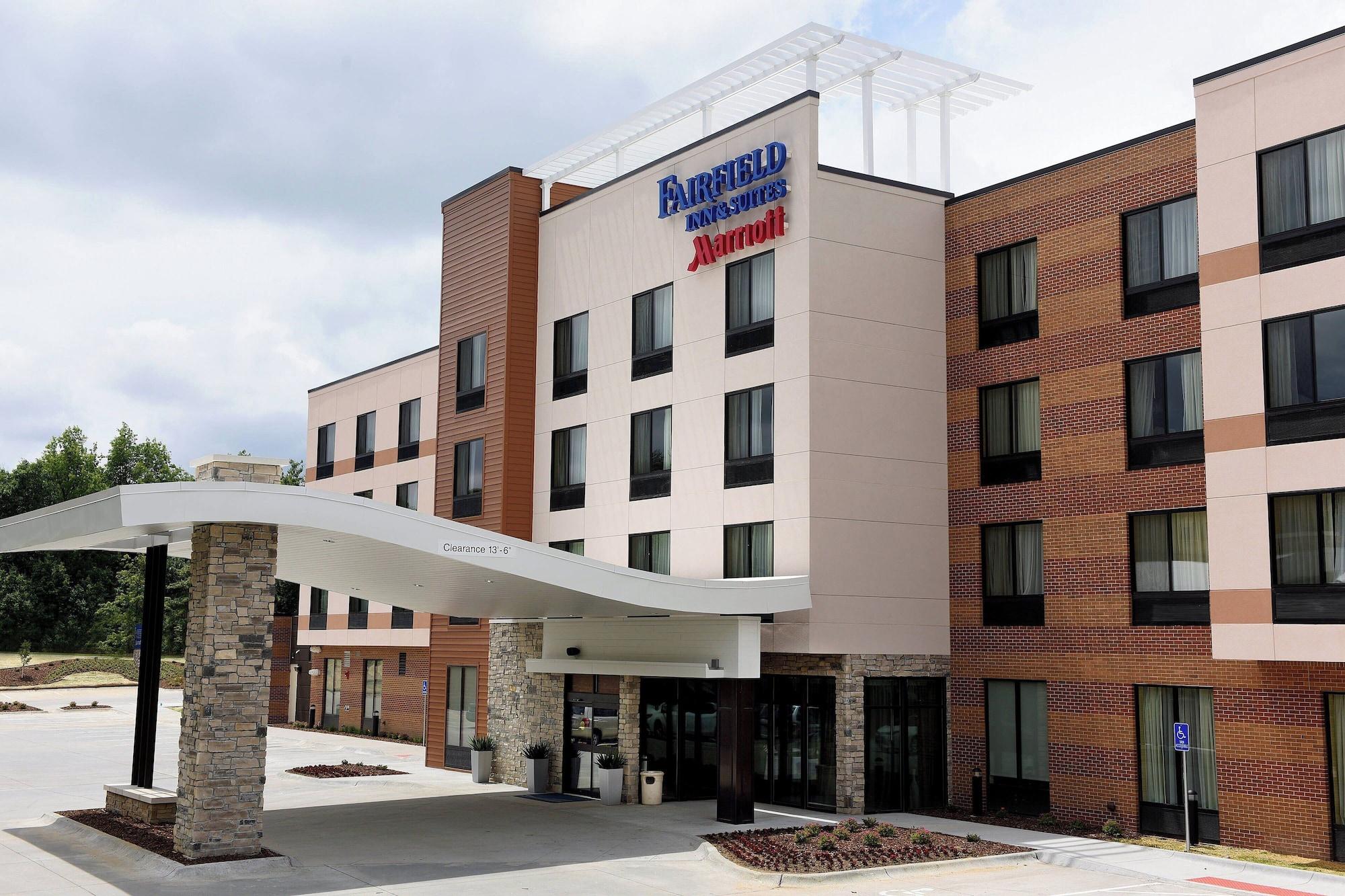 Vista Exterior Fairfield Inn & Suites by Marriott Omaha West