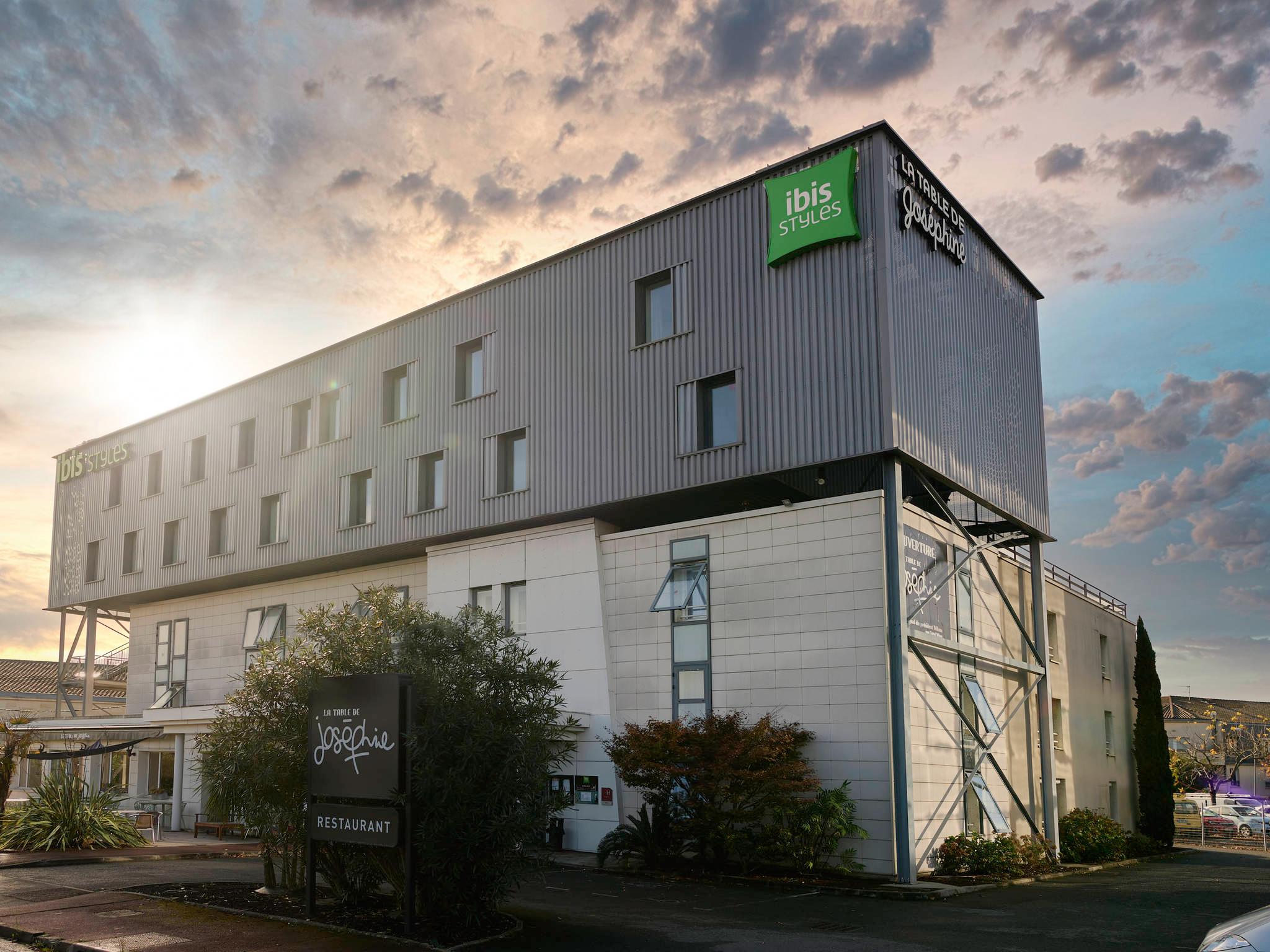 Vista Exterior Ibis Styles Bordeaux Bègles