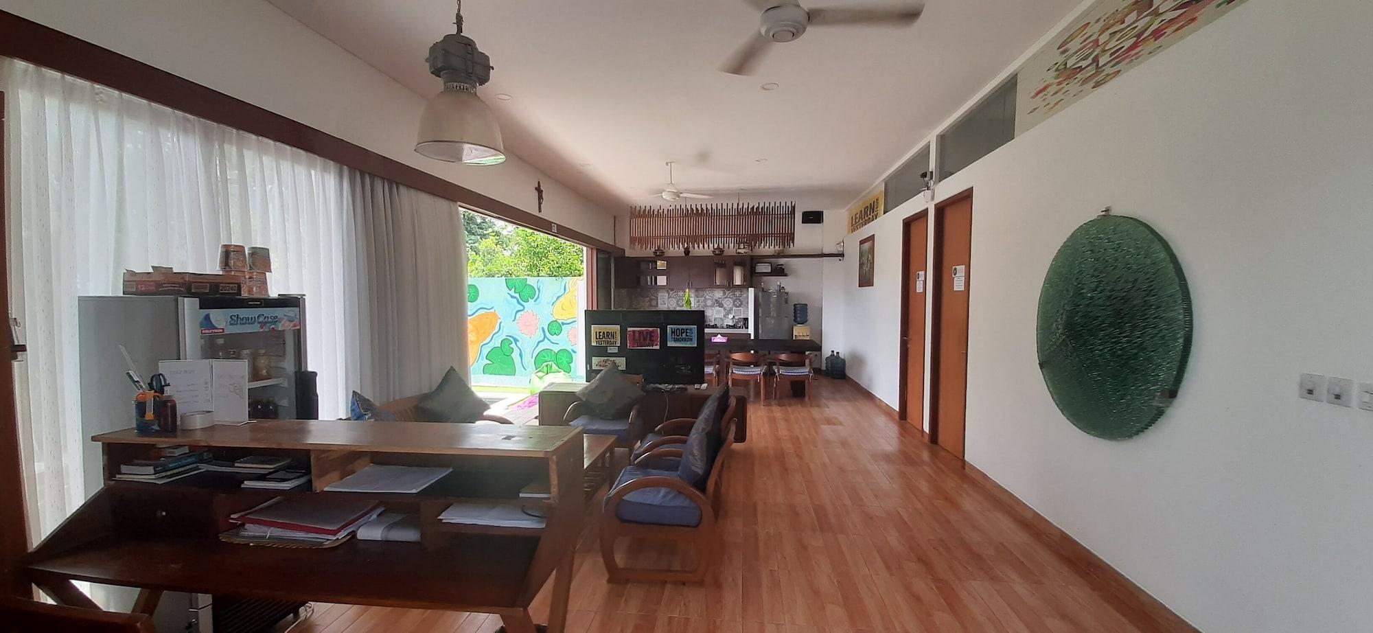 Vista Lobby Ozora Tiying Tutul Hostel Canggu - Adults Only