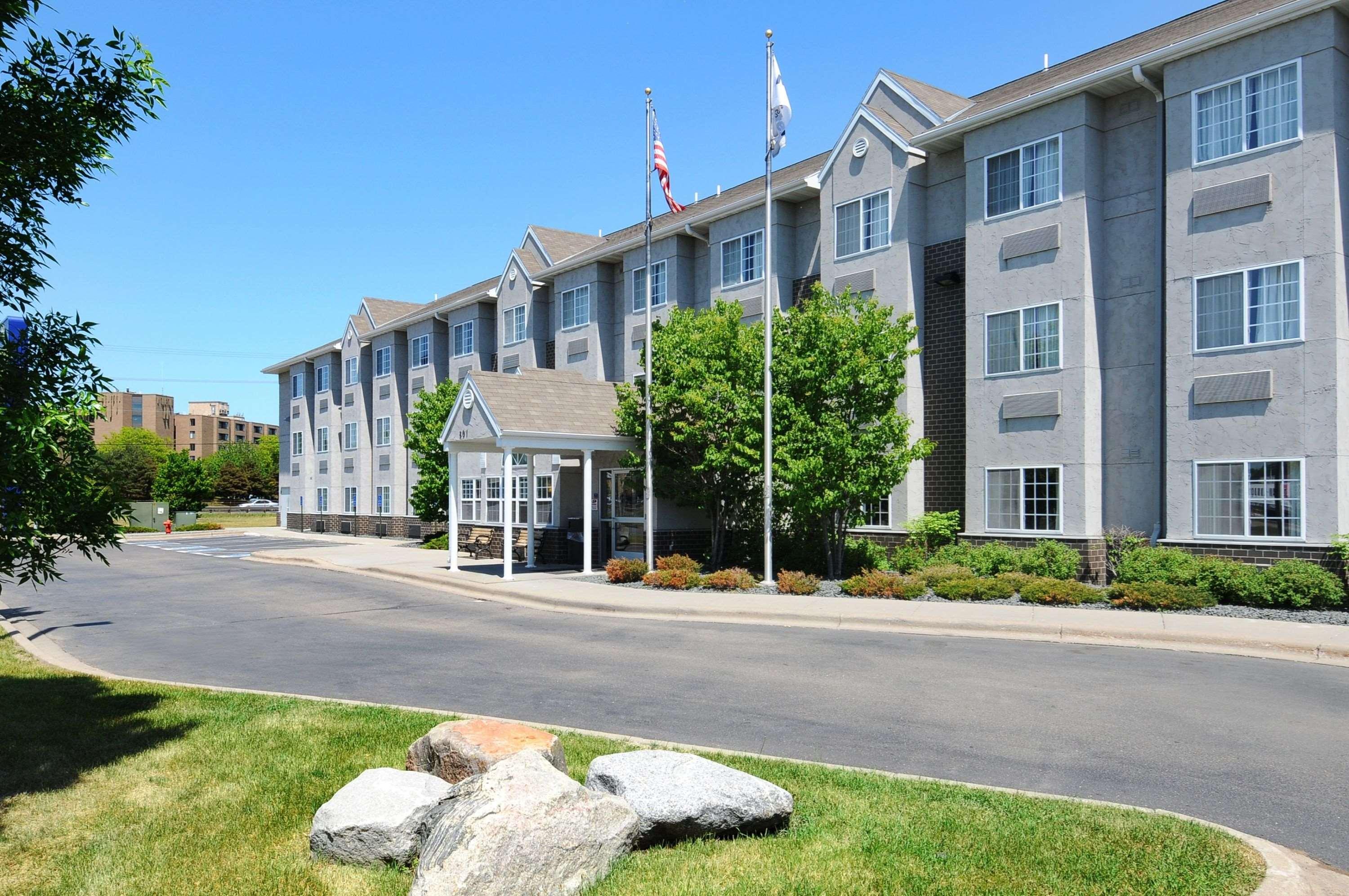 Vista Exterior Microtel Inn and Suites by Wyndham MSP Airport Bloomington