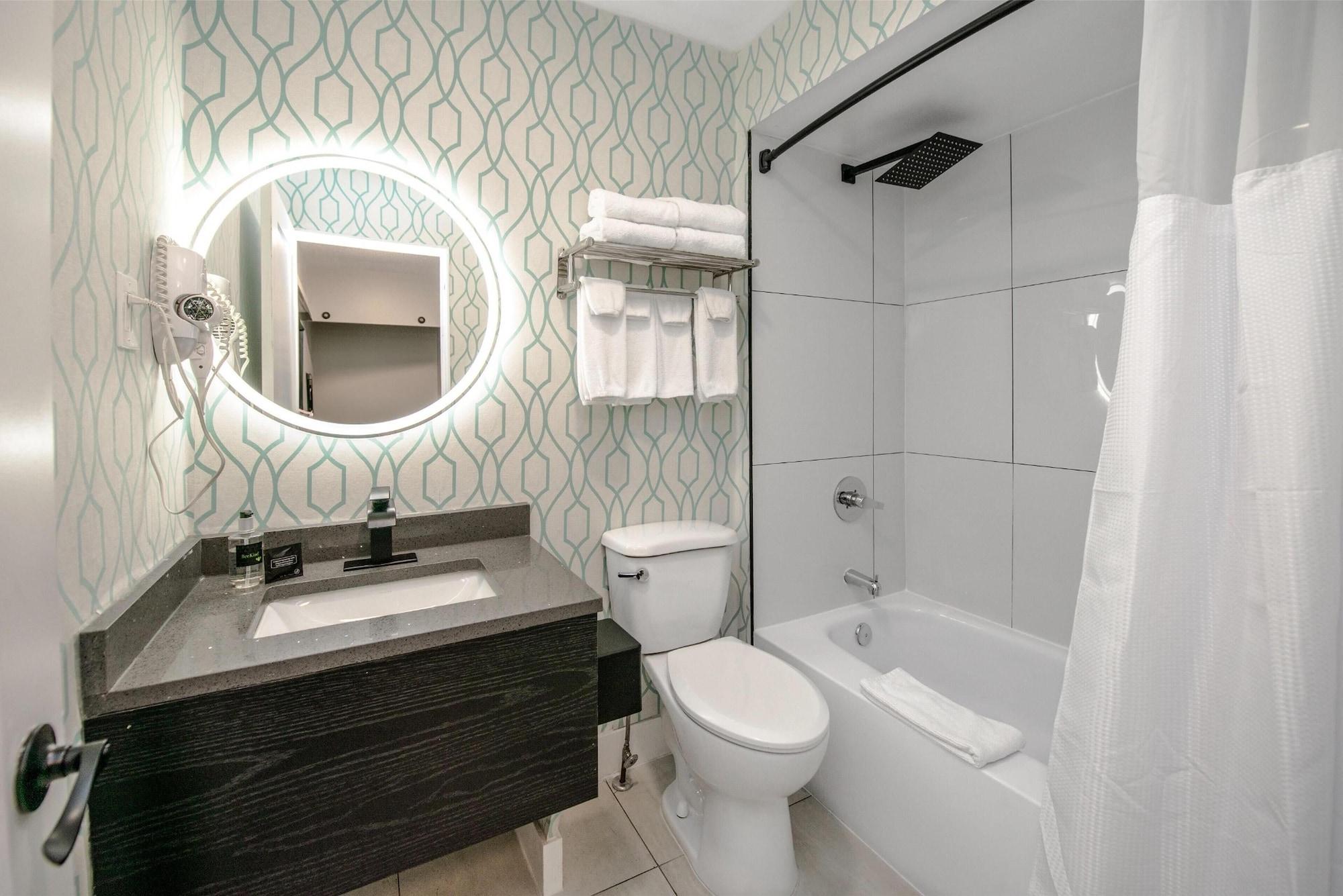 Equipamiento de Habitación Coast Metro Vancouver Hotel