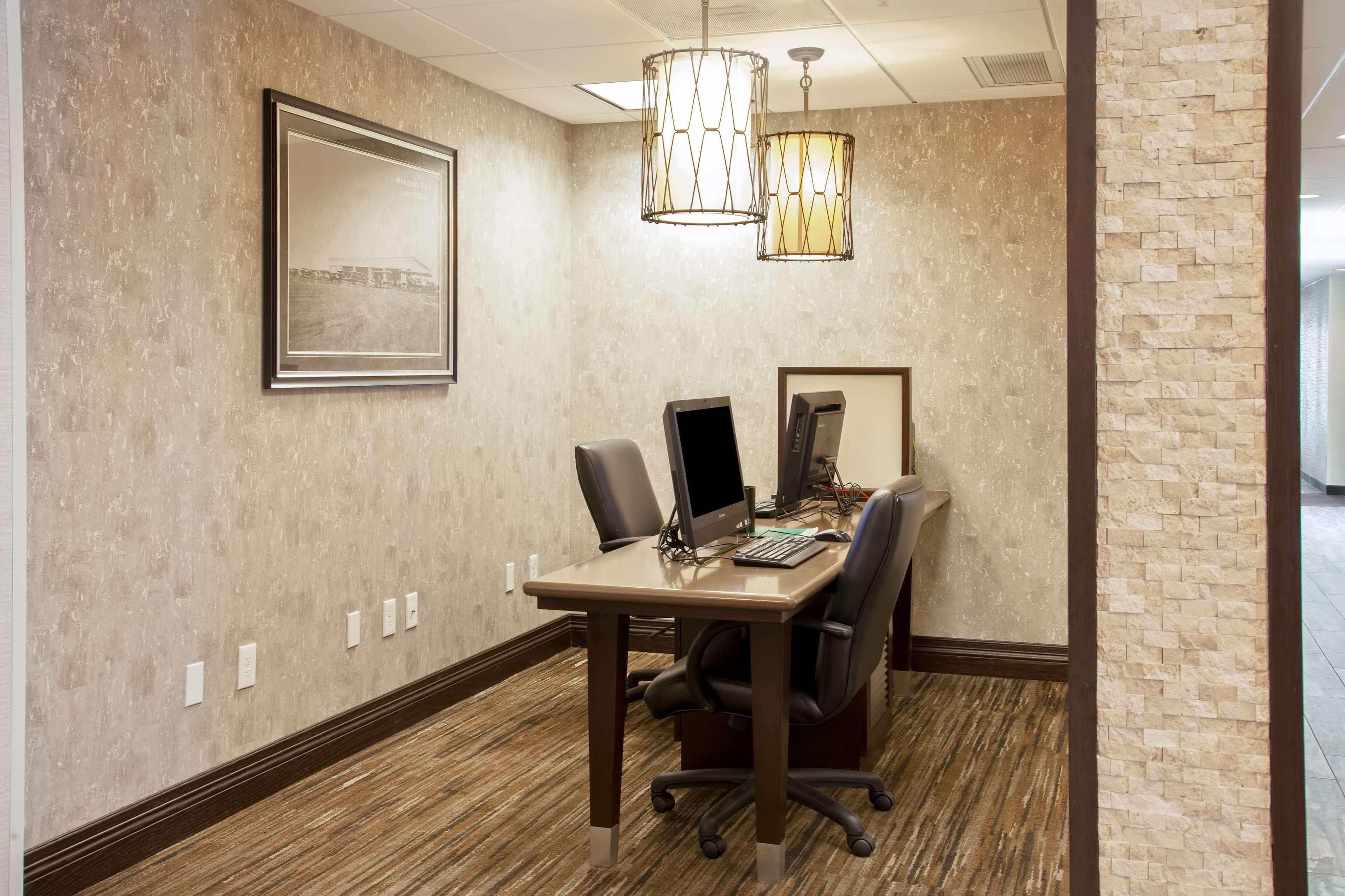 Vista Exterior Homewood Suites by Hilton Bakersfield