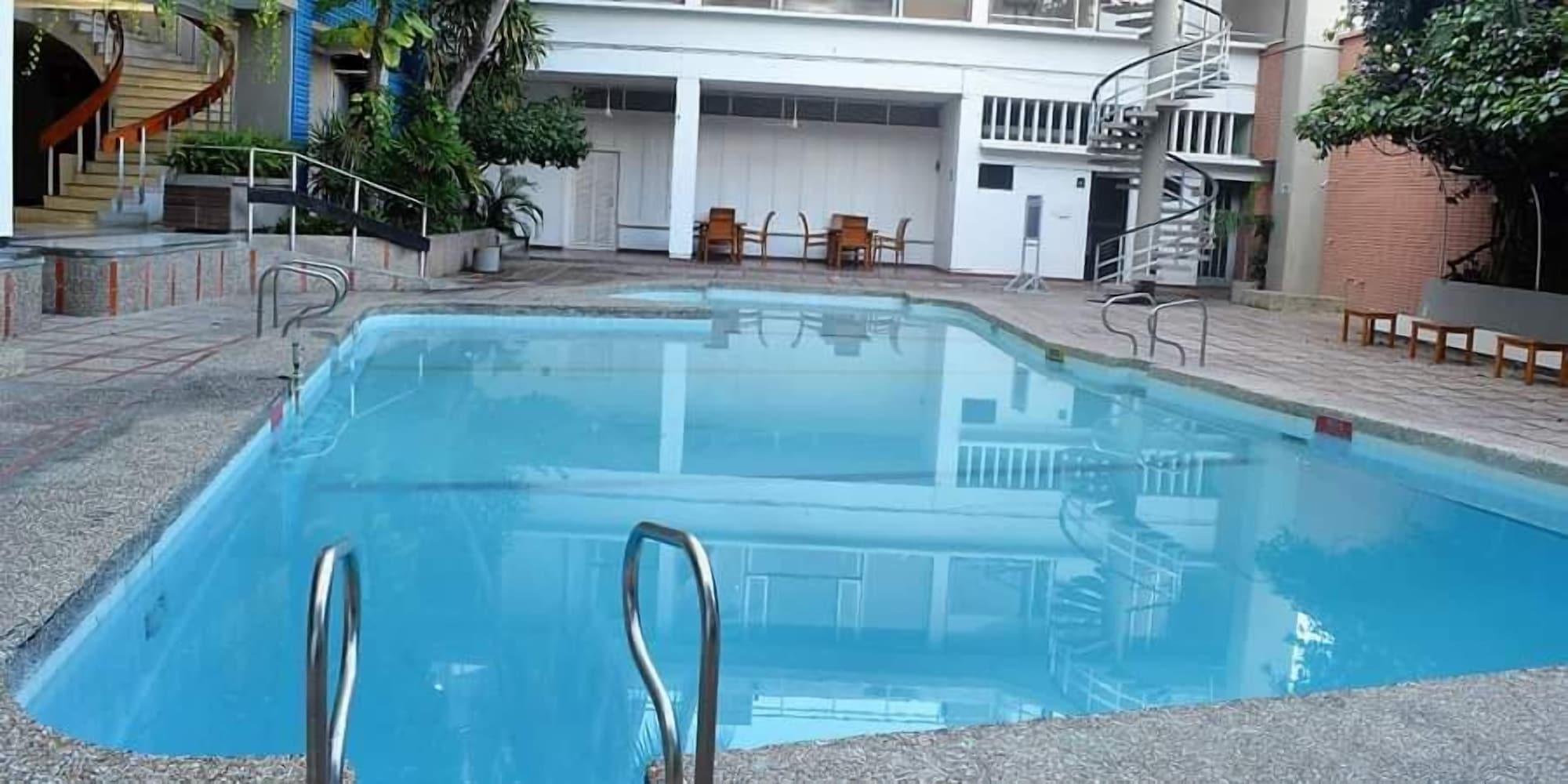 Vista Piscina Hotel Sinu Montería