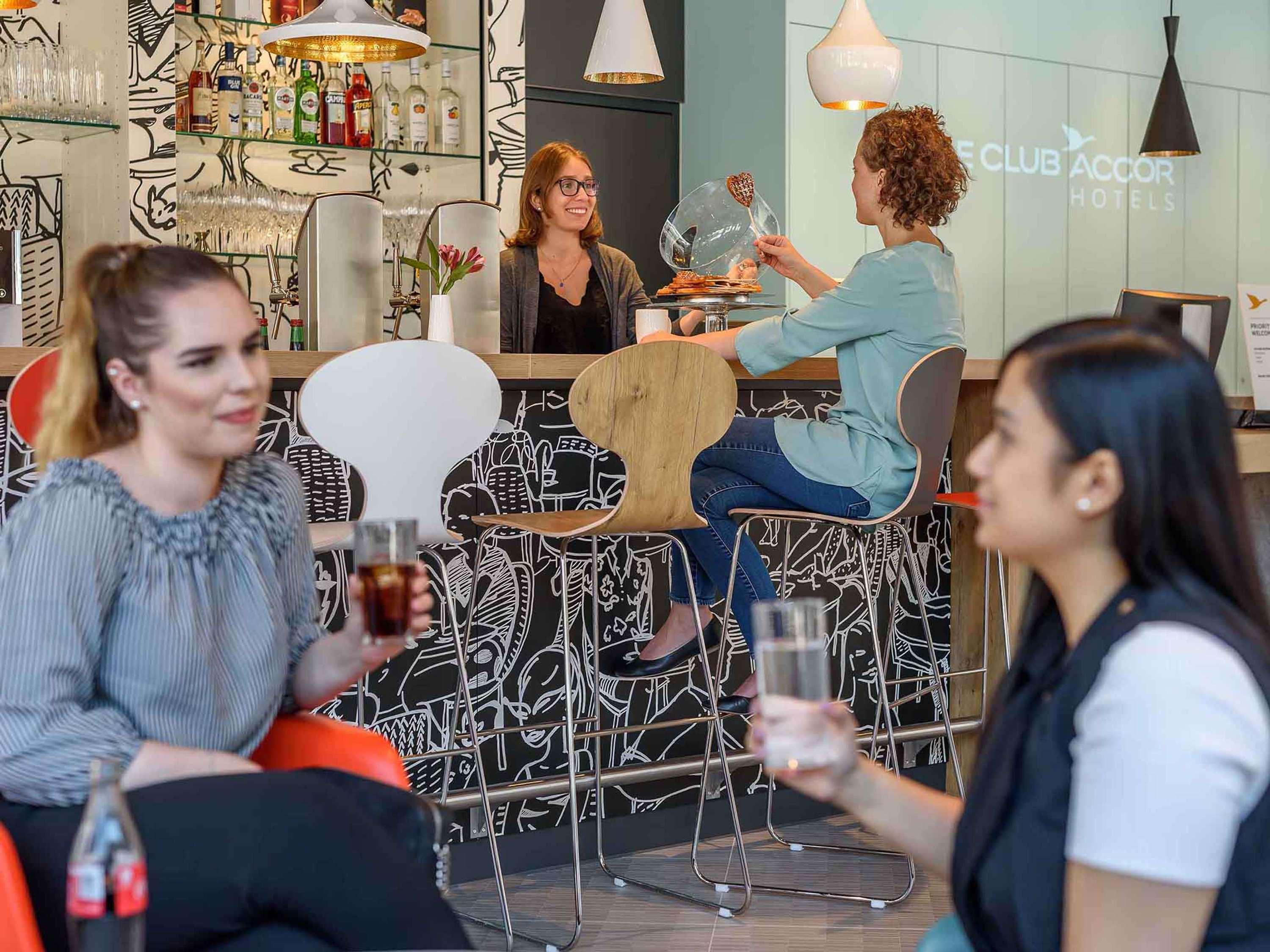 Bar/Salón Ibis Wien Hauptbahnhof