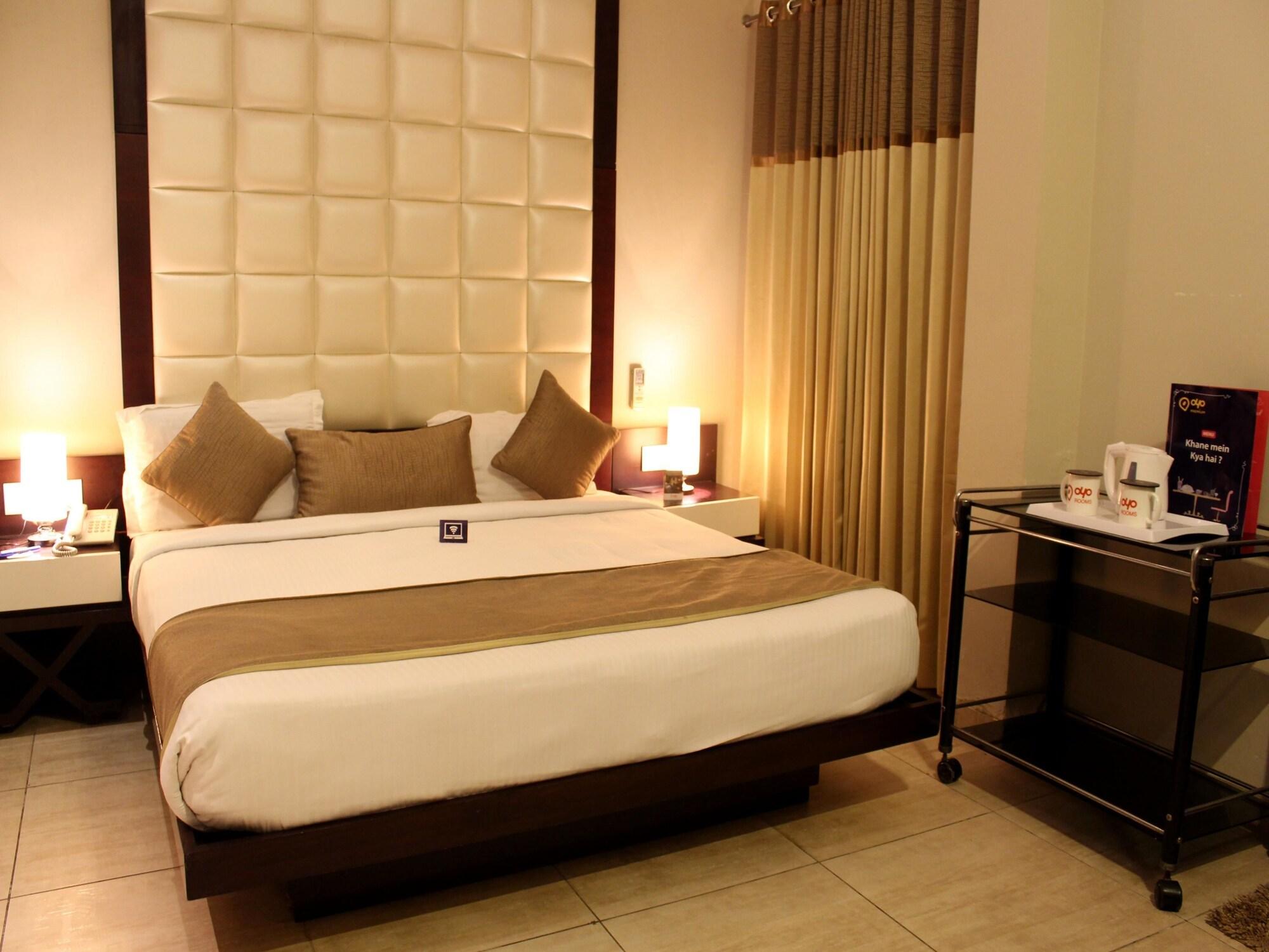 Varios OYO 2617 Hotel Samrat Heavens