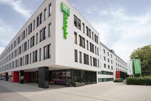 Paquete - Holiday Inn Munich- Westpark by IHG