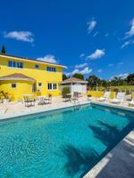 Pacote - Golden Palms B & B