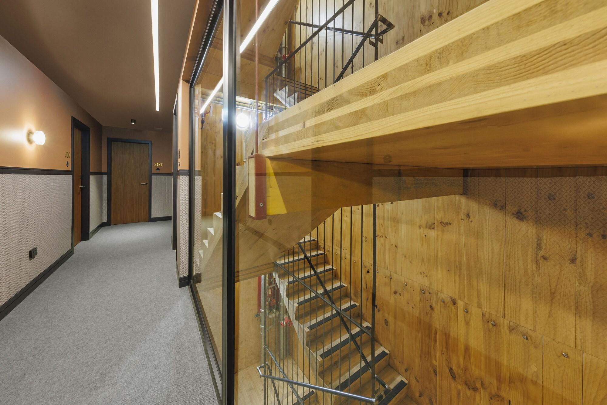 Varios 202 Elizabeth