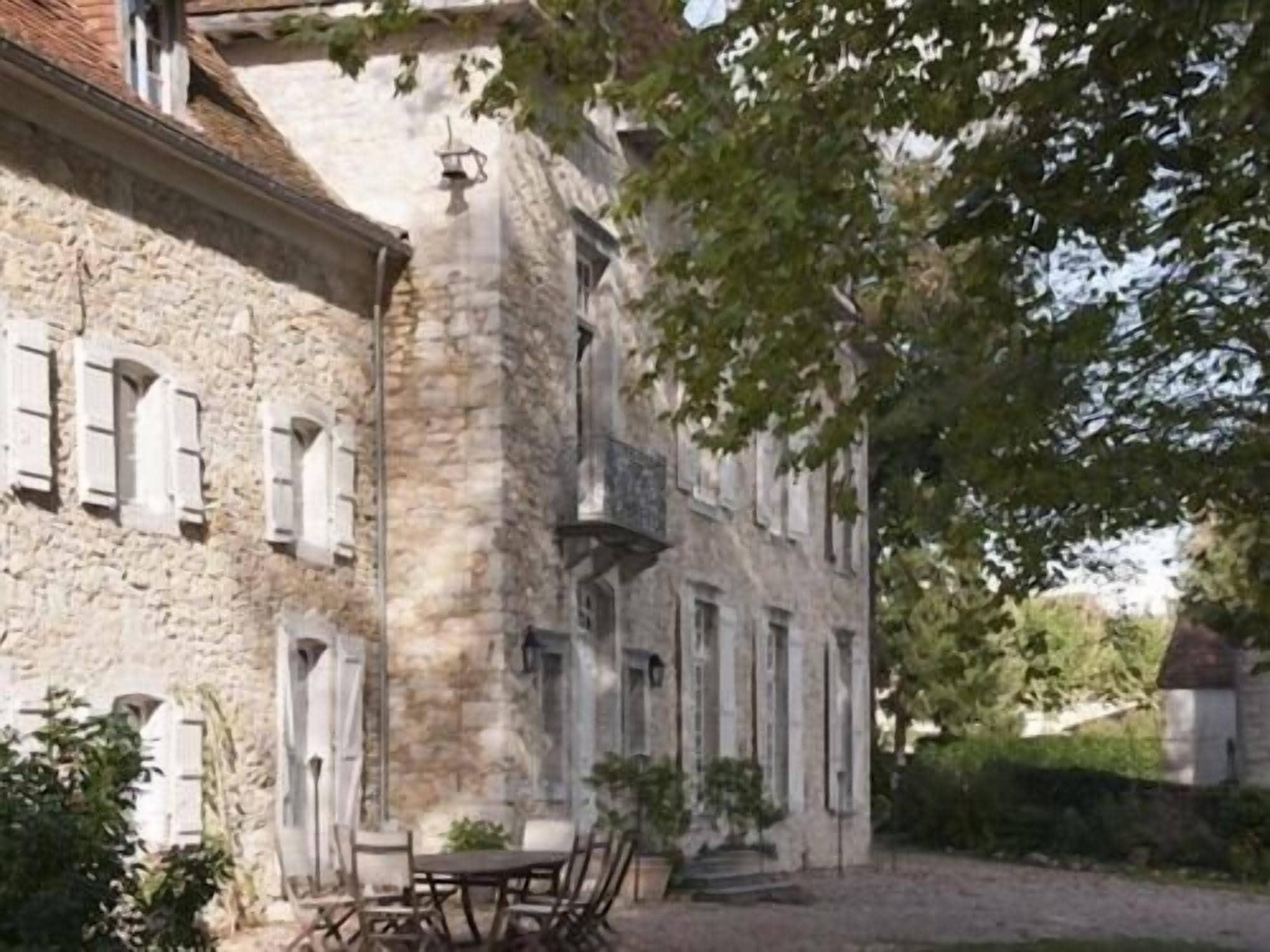 Vista Exterior Le Château D'orion
