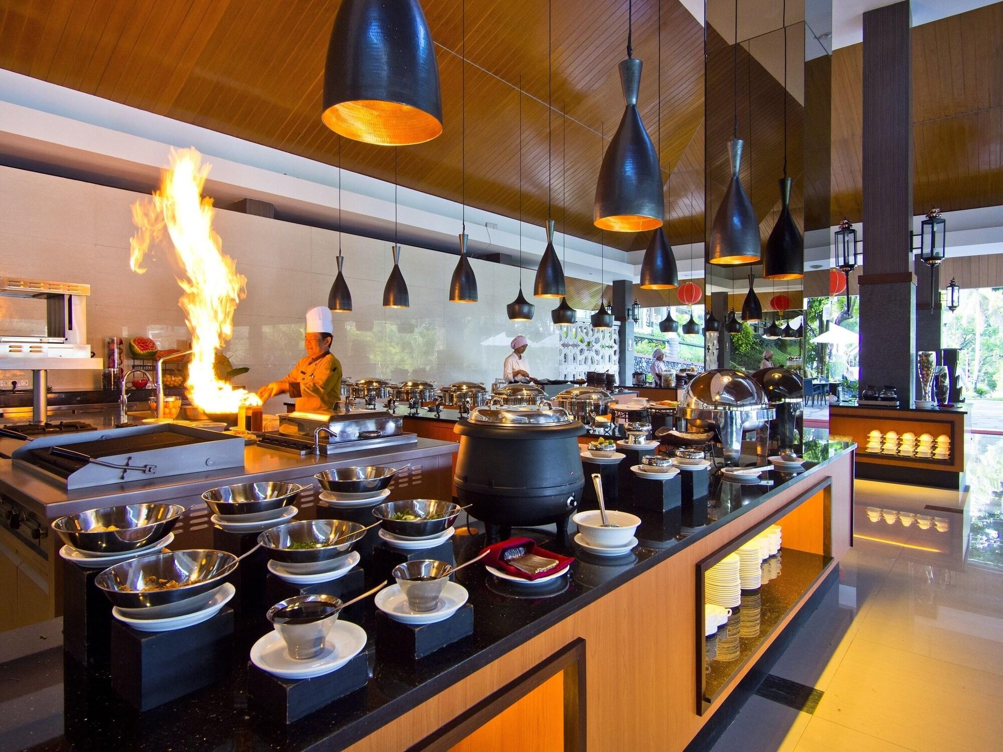 Restaurant Hotel Puri Asri