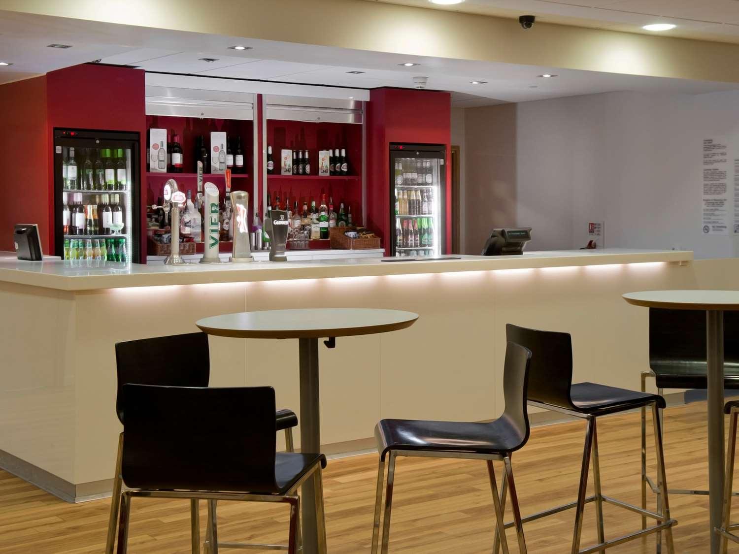 Restaurant Travelodge Manchester Piccadilly