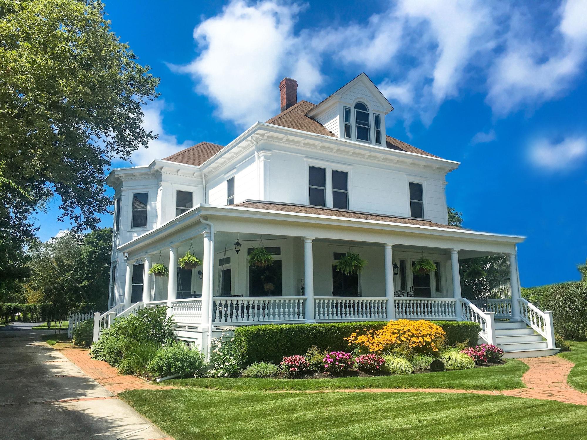 Varios Fordham House