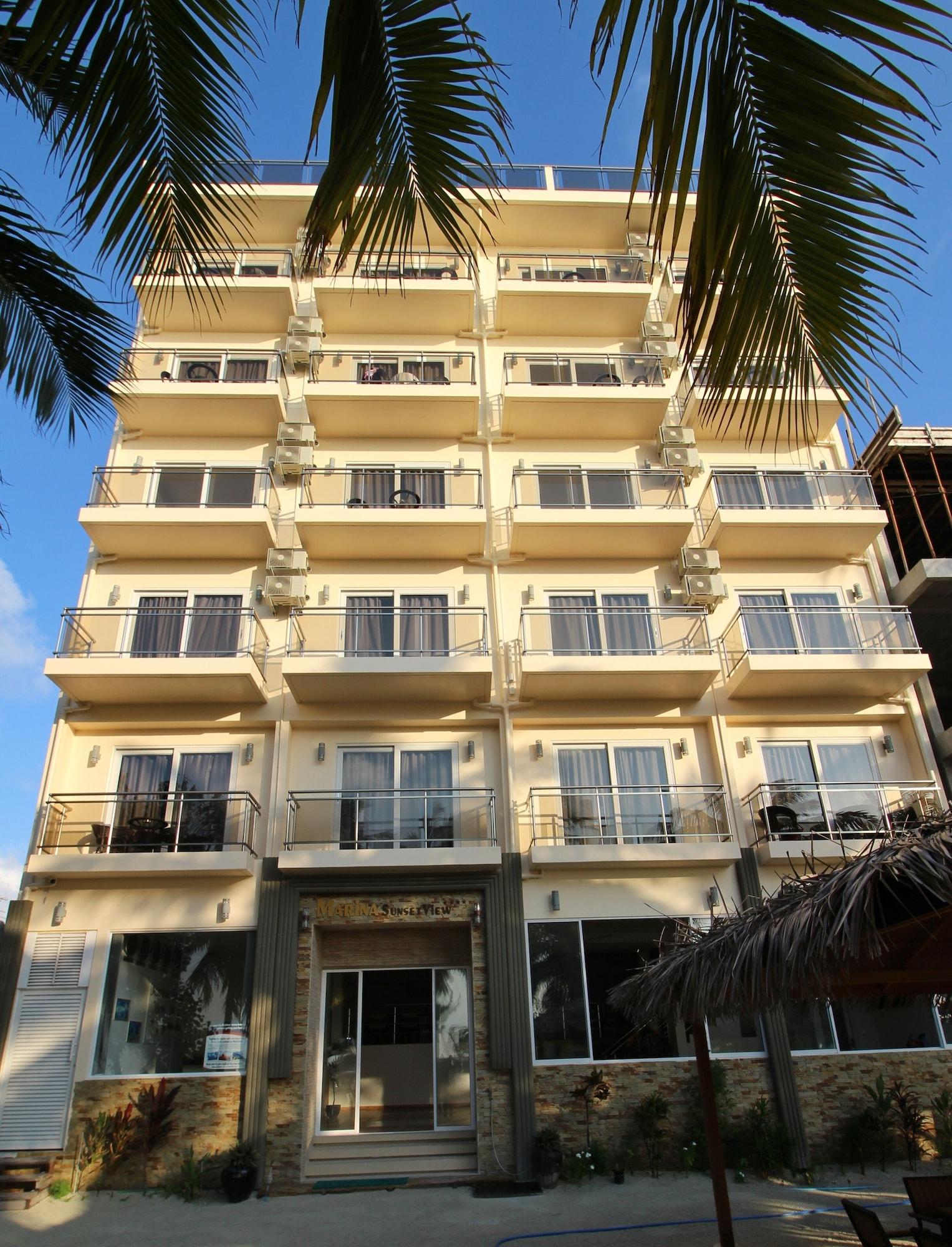 Vista Exterior iCom Marina Sea View