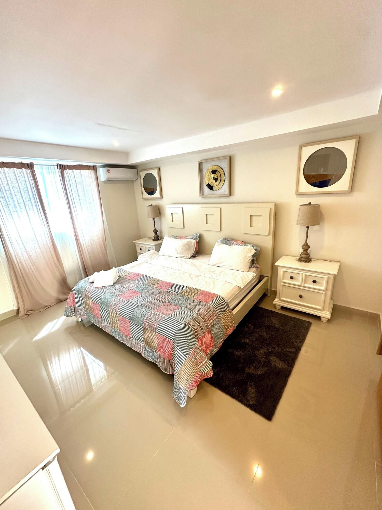 Varios Noé Hotel