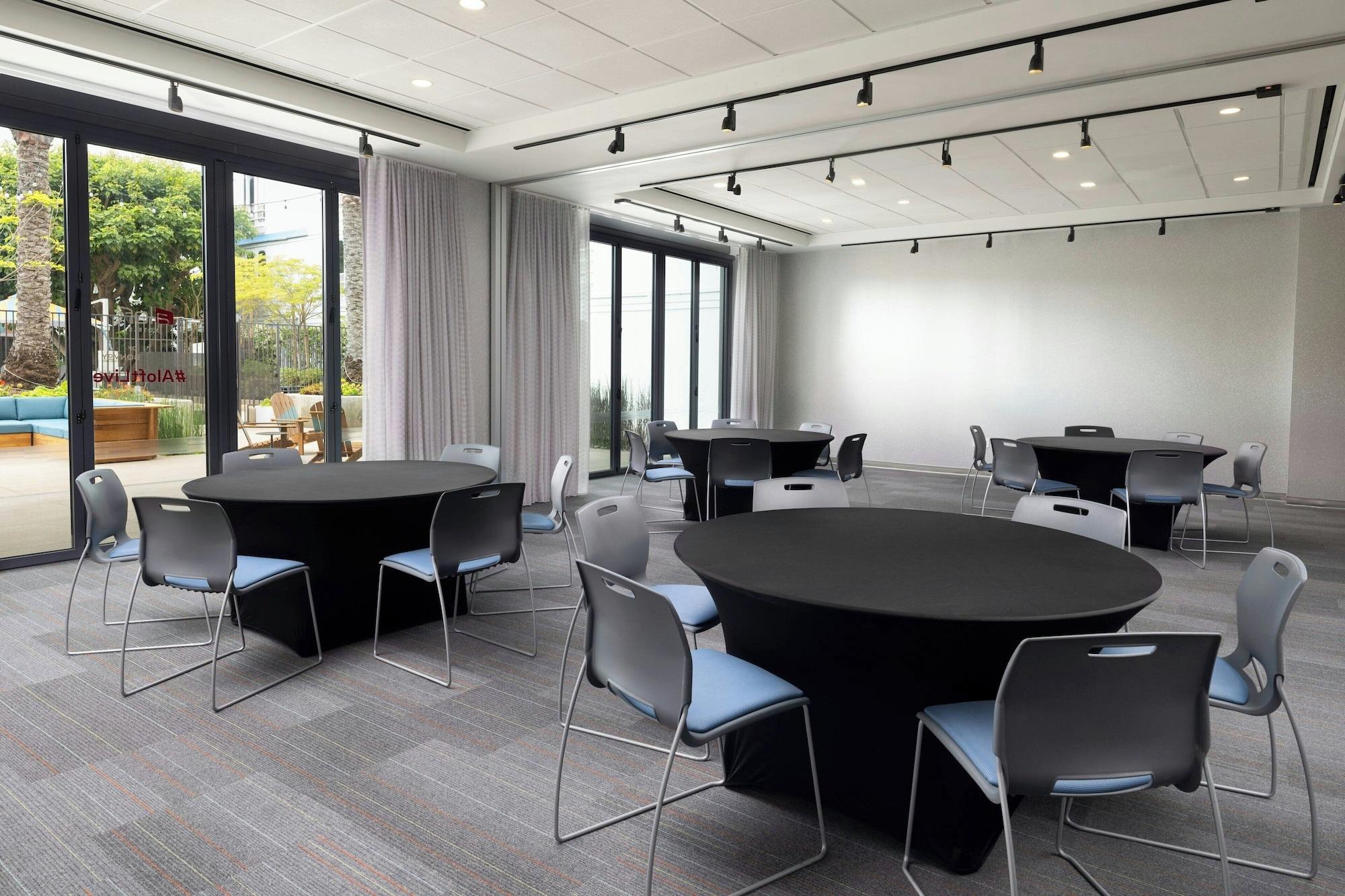 Sala de Reuniones Aloft El Segundo - Los Angeles Airport