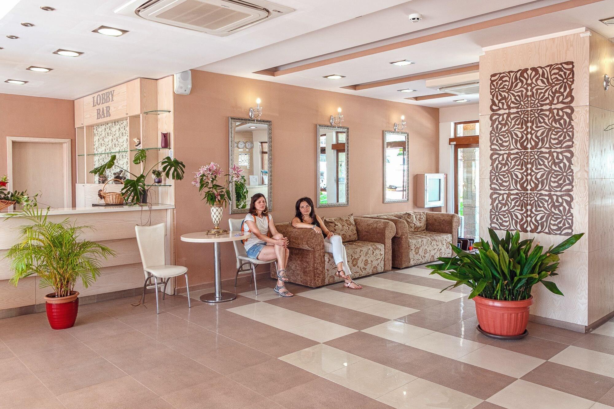 Vista Lobby Alexandra Hotel