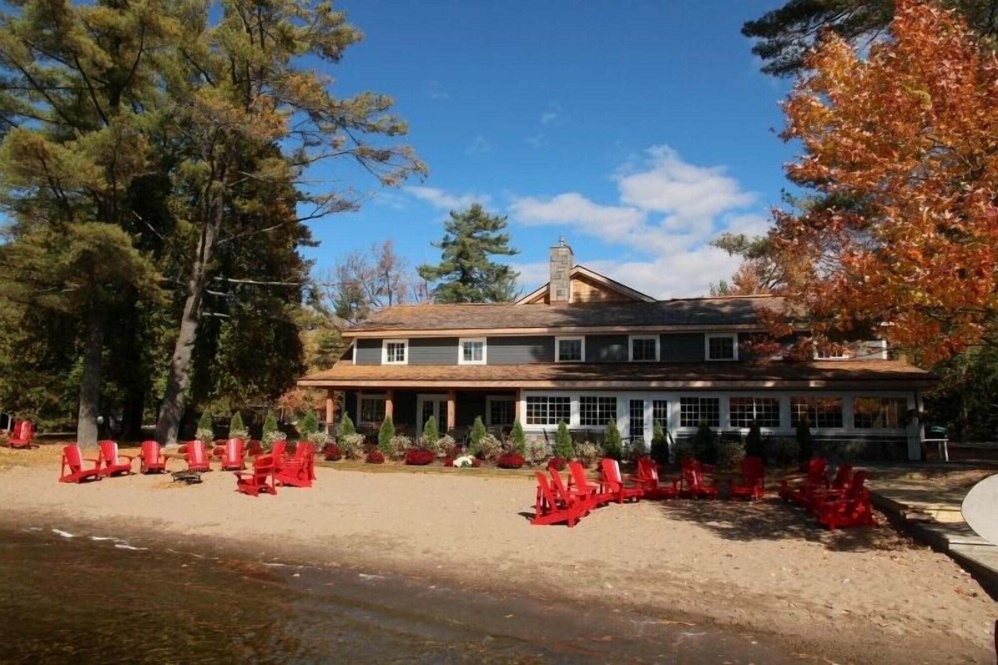 Vista Exterior Patterson Kaye Resort on Lake Muskoka