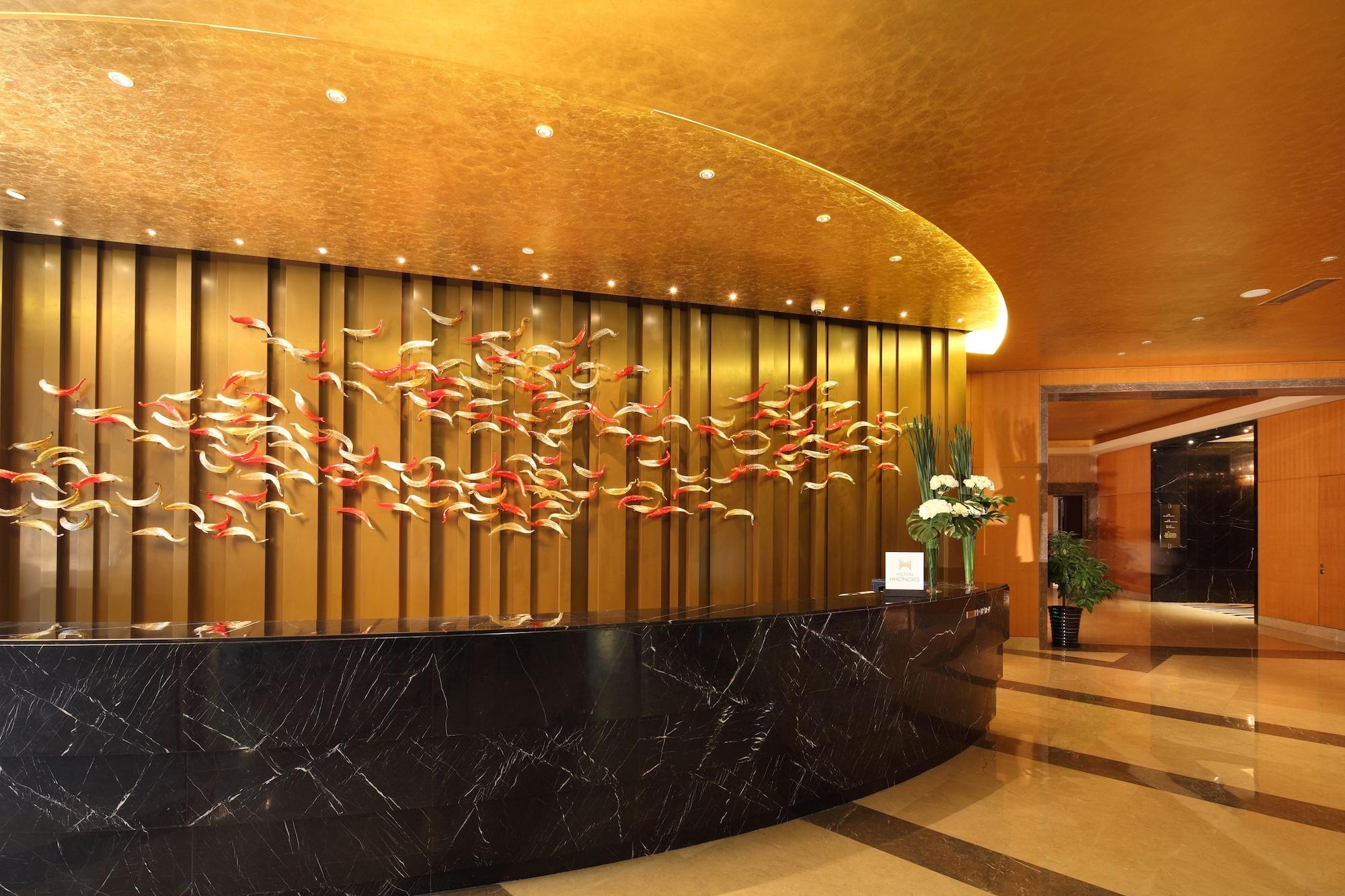 Vista Lobby Hilton Nanjing Riverside