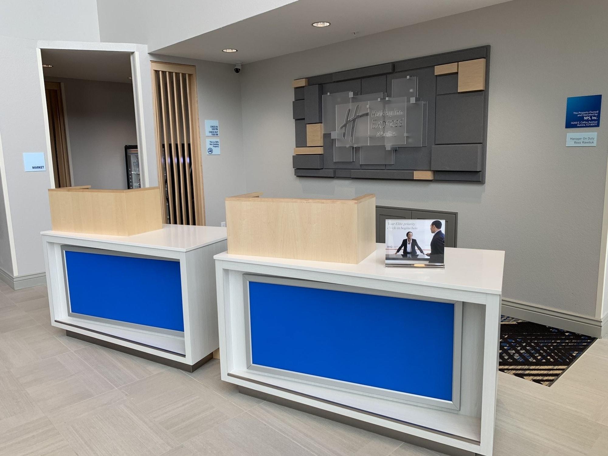 Vista Lobby Holiday Inn Express & Suites Denver - Aurora Medical Campus by IHG