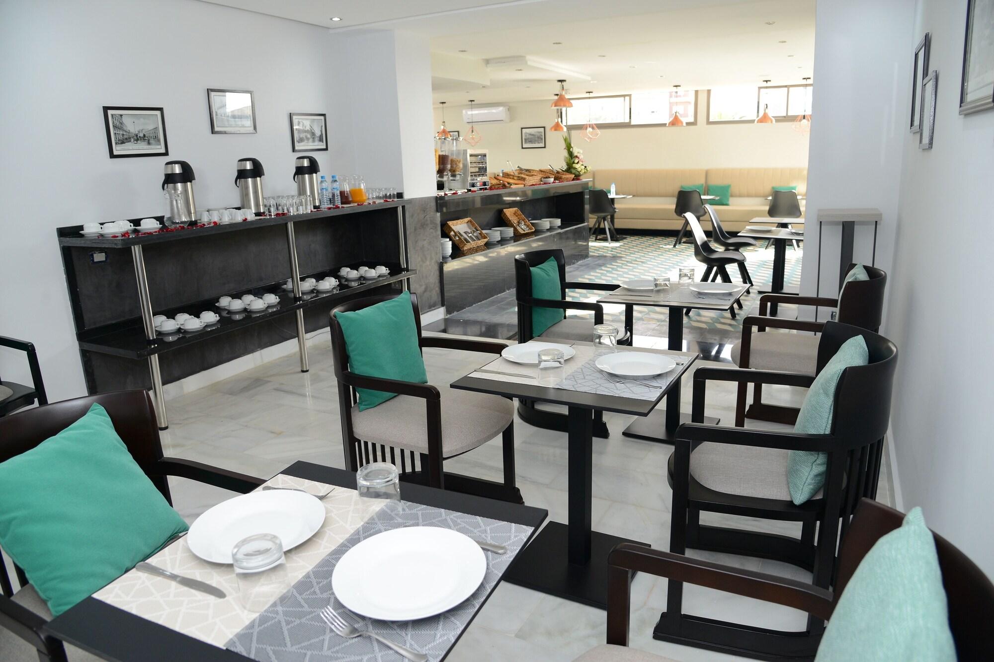 Restaurant Suites Hotel Le Yacht