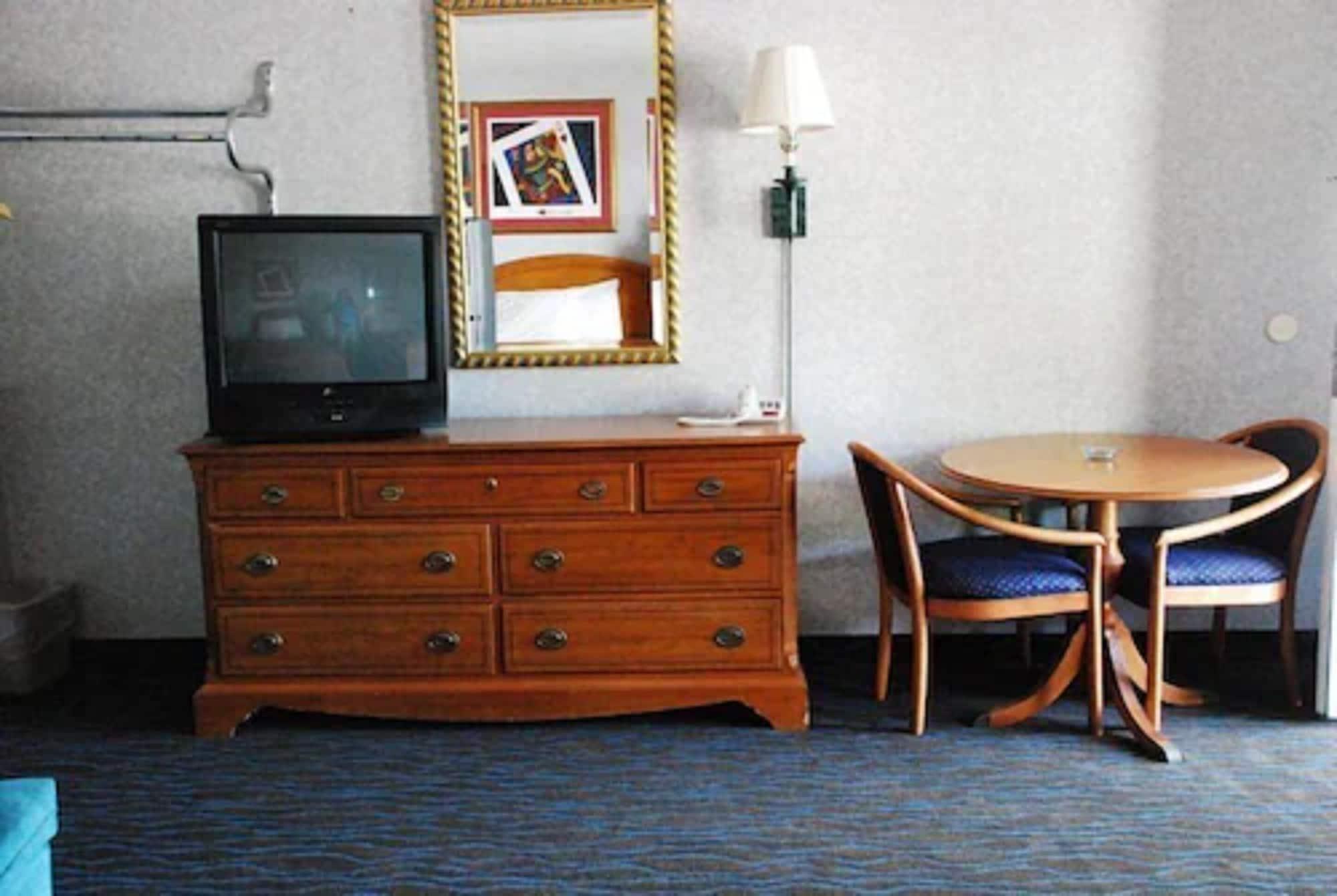 Varios Chief Motel