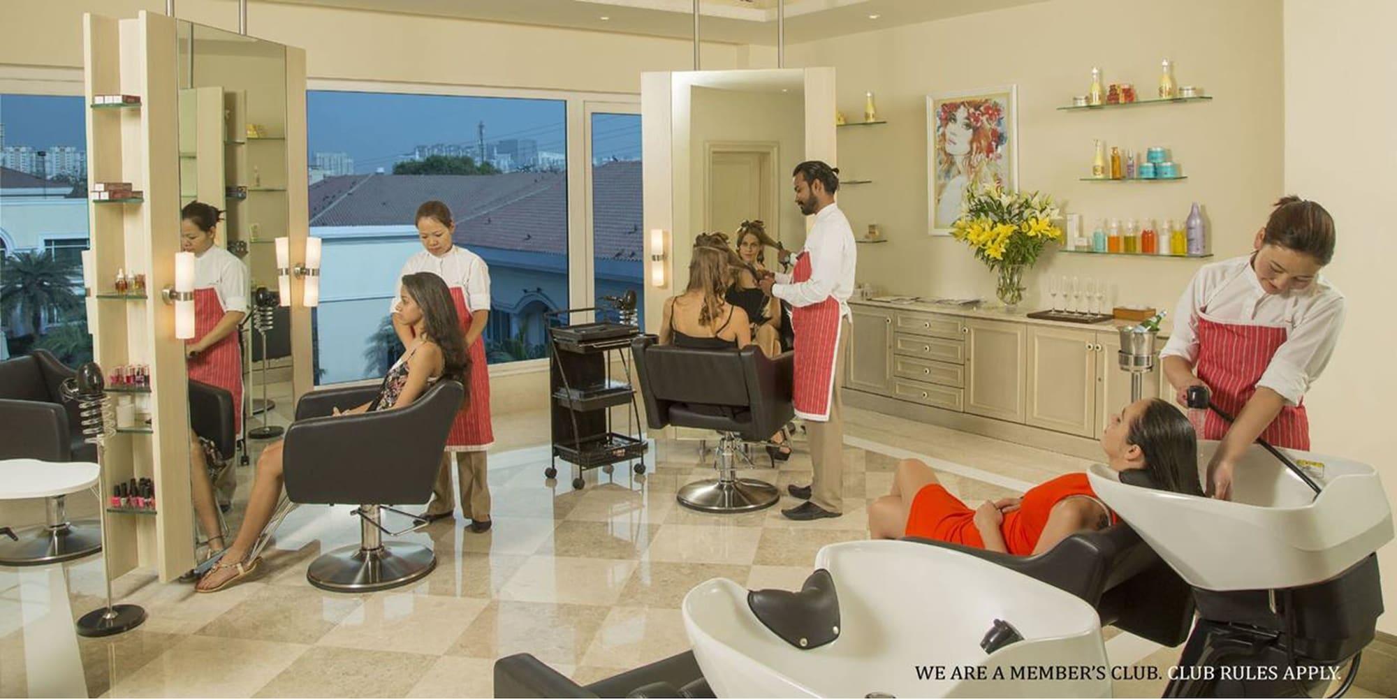 Spa The Palms - Town & Country Club