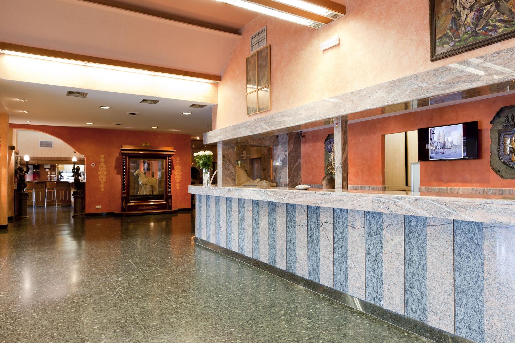 Vista Lobby Spirit Hotel Ciudad de Burgos