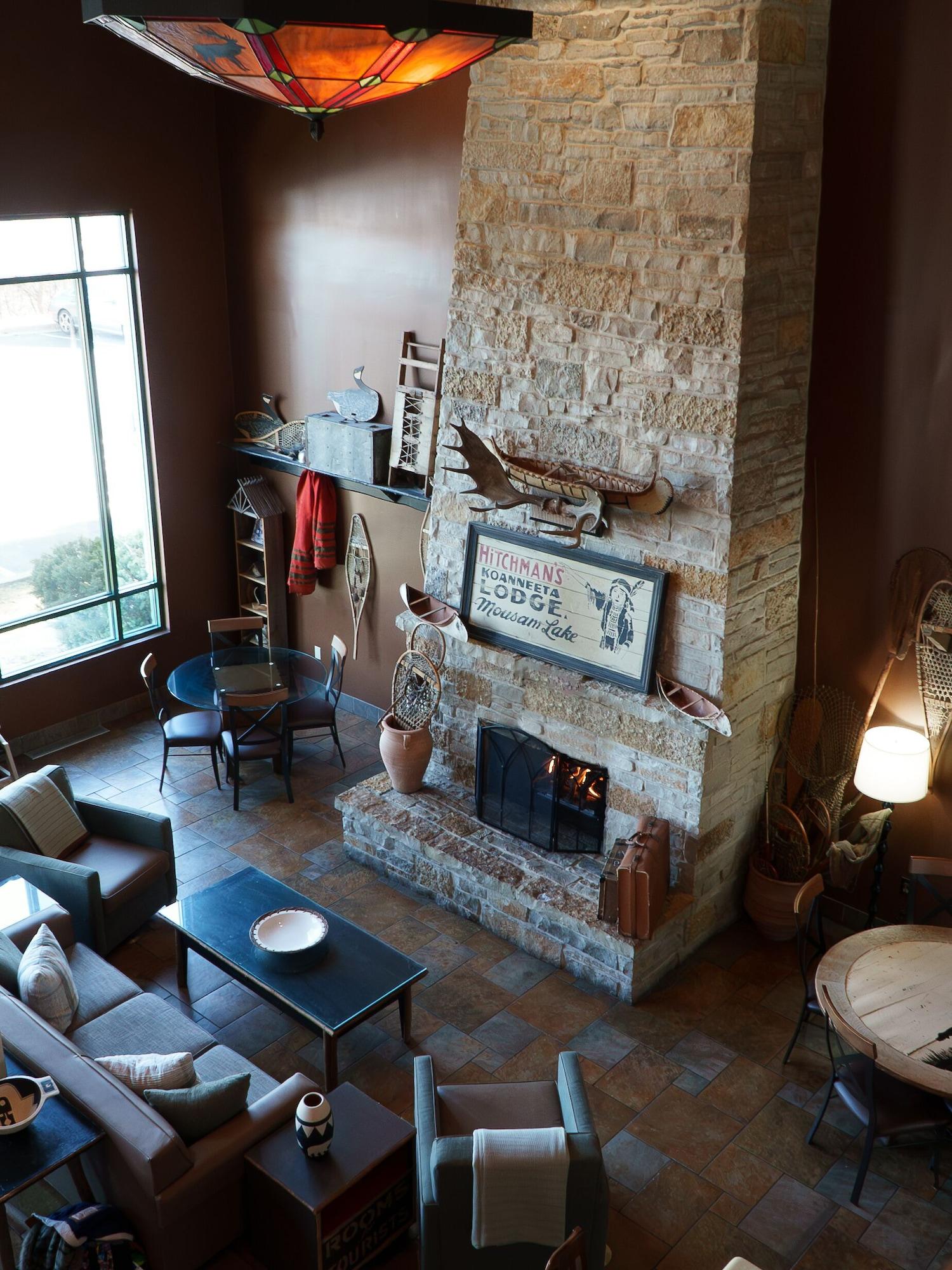 Vista Lobby Wildwood Lodge