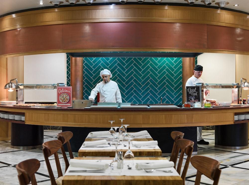 Restaurant Kata Bai D Inn