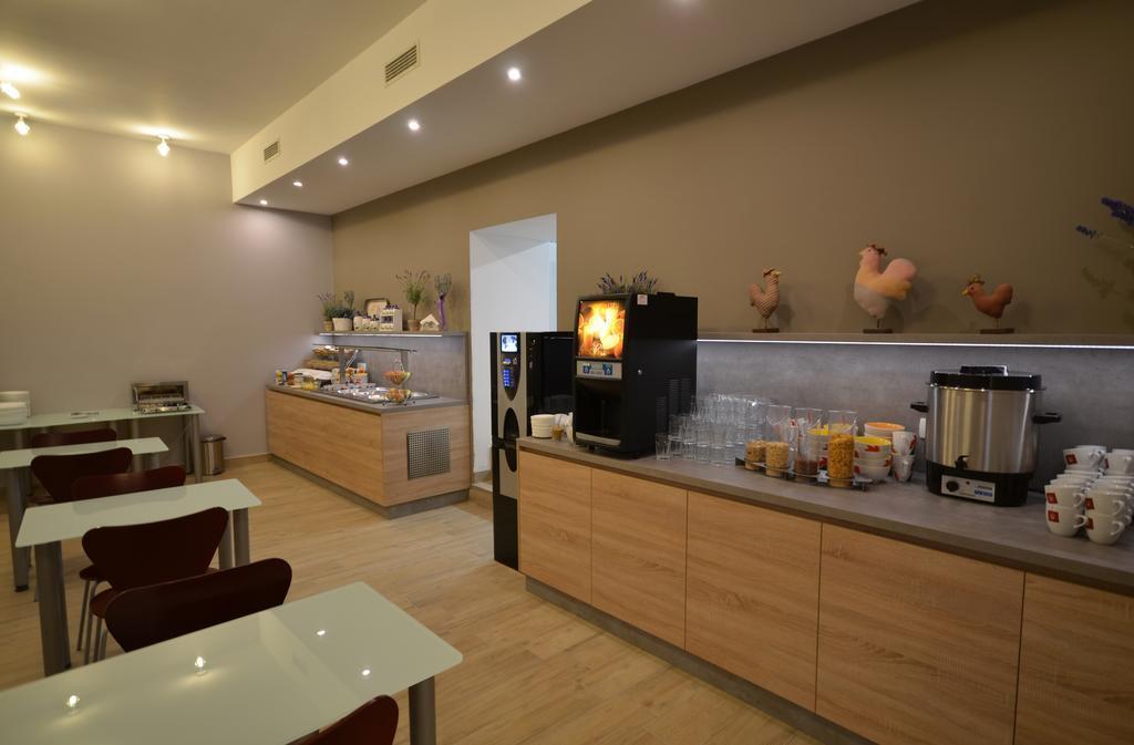 Restaurant Emonec Hotel