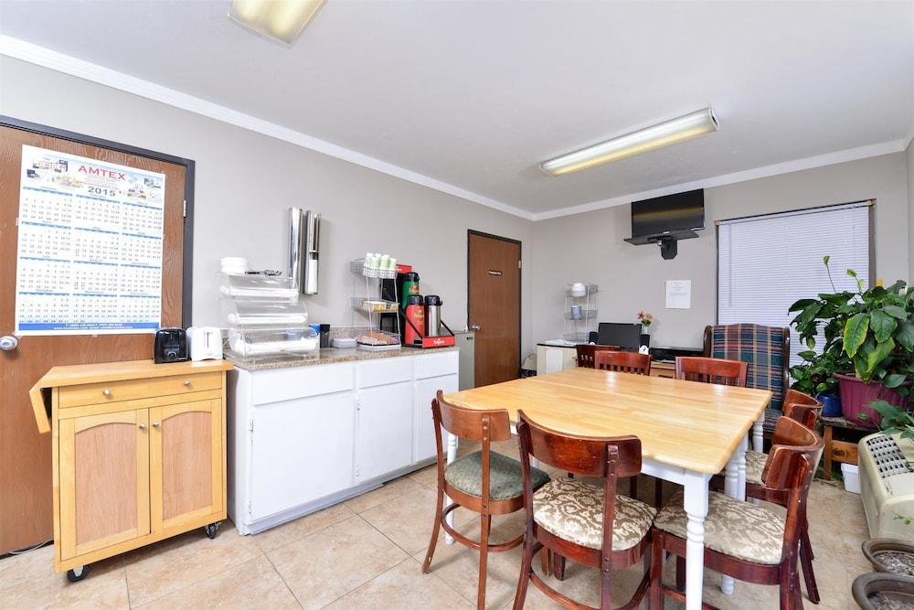 Restaurant Americas Best Value Inn Augusta S